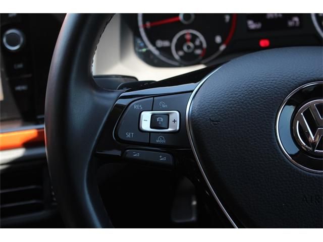 VOLKSWAGEN POLO 2019 Image 31