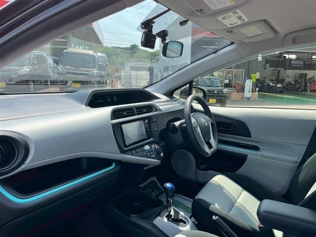 TOYOTA AQUA 2013 Image 31