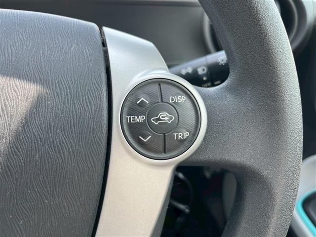 TOYOTA AQUA 2013 Image 31