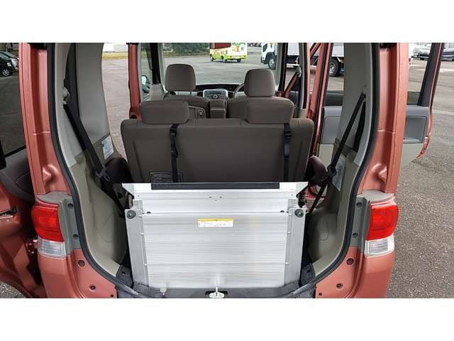 DAIHATSU TANTO 2010 Image 31