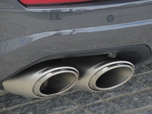 LAMBORGHINI URUS 2023 Image 31