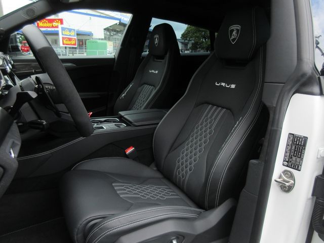 LAMBORGHINI URUS 2023 Image 31