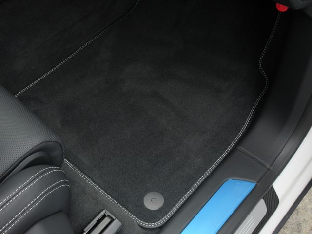 LAMBORGHINI URUS 2023 Image 31