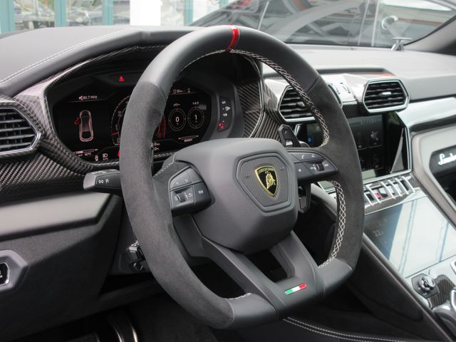 LAMBORGHINI URUS 2023 Image 31