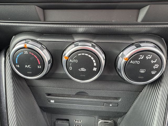 MAZDA DEMIO 2015 Image 31