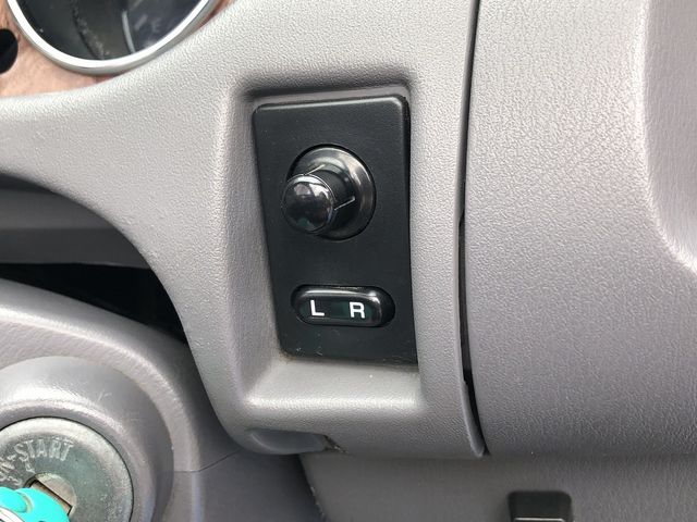 MITSUOKA VIEWT 1998 Image 31