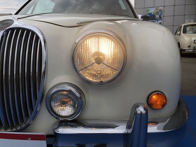 MITSUOKA VIEWT 1998 Image 31