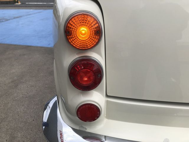 MITSUOKA VIEWT 1998 Image 31