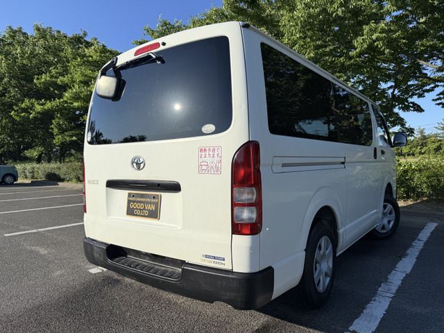 TOYOTA HIACE VAN 4WD 2015 Image 31