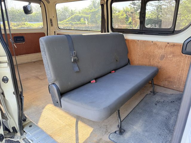 TOYOTA HIACE VAN 4WD 2015 Image 31