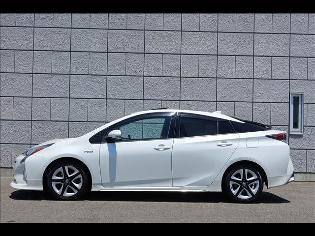 TOYOTA PRIUS 2015 Image 31
