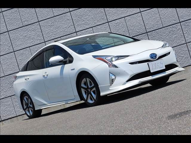 TOYOTA PRIUS 2015 Image 31