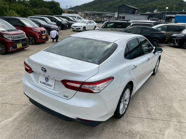 TOYOTA CAMRY HYBRID 2018 Image 31