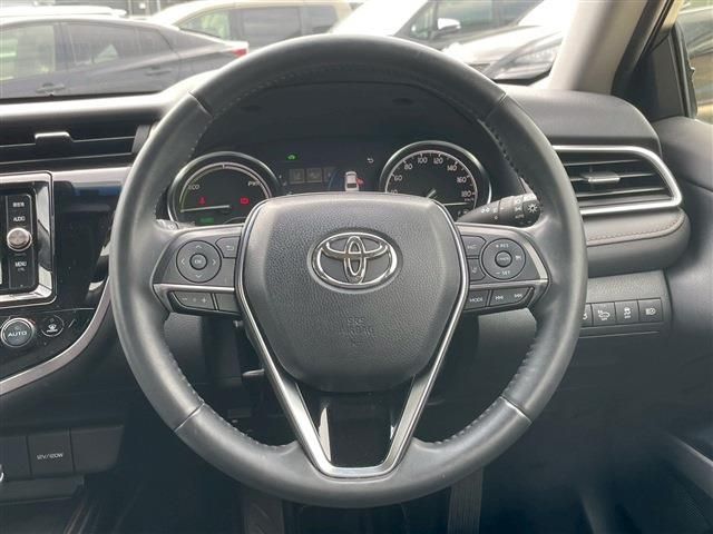TOYOTA CAMRY HYBRID 2018 Image 31