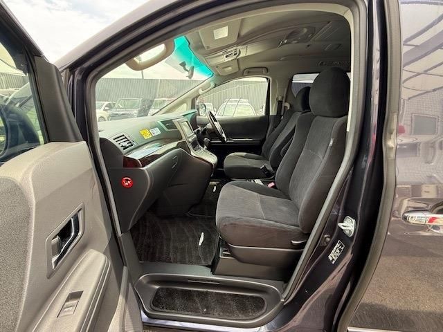 TOYOTA ALPHARD 2012 Image 31