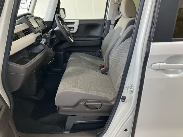 HONDA N BOX 2021 Image 31