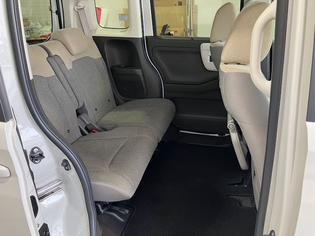 HONDA N BOX 2021 Image 31