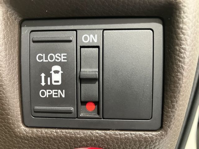 HONDA N BOX 2021 Image 31