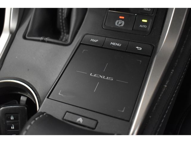 TOYOTA LEXUS NX300 AWD 2017 Image 31