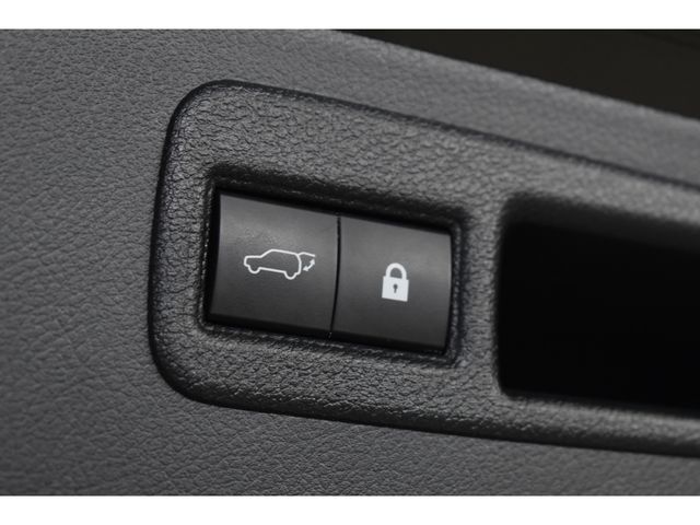 TOYOTA LEXUS NX300 AWD 2017 Image 31