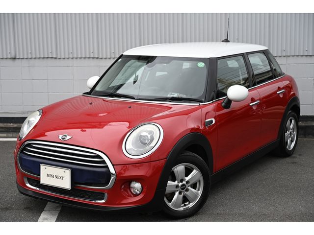 BMW MINI COOPER 5DOO 2015 Image 31