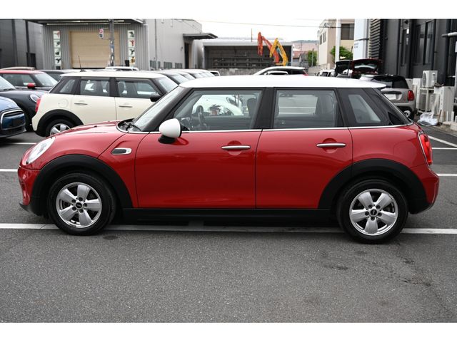 BMW MINI COOPER 5DOO 2015 Image 31