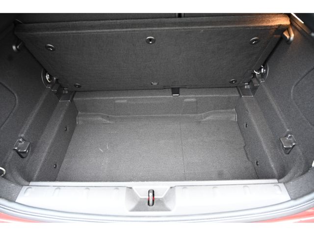 BMW MINI COOPER 5DOO 2015 Image 31