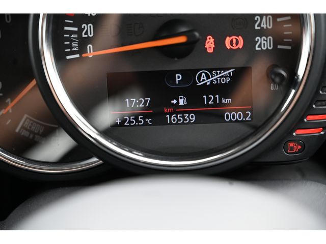 BMW MINI COOPER 5DOO 2015 Image 31