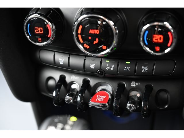 BMW MINI COOPER 5DOO 2015 Image 31