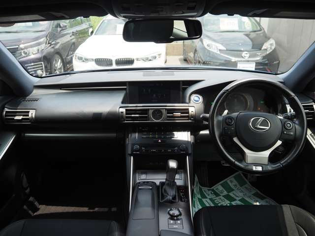 TOYOTA LEXUS IS300H 2013 Image 31