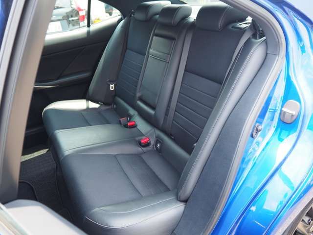 TOYOTA LEXUS IS300H 2013 Image 31