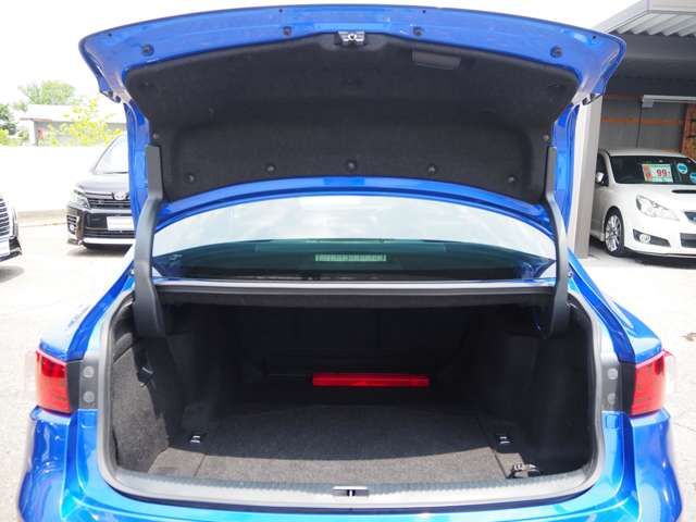 TOYOTA LEXUS IS300H 2013 Image 31