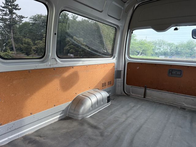TOYOTA HIACE VAN 4WD 2007 Image 31