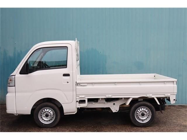 DAIHATSU HIJET TRUCK 4WD 2023 Image 31