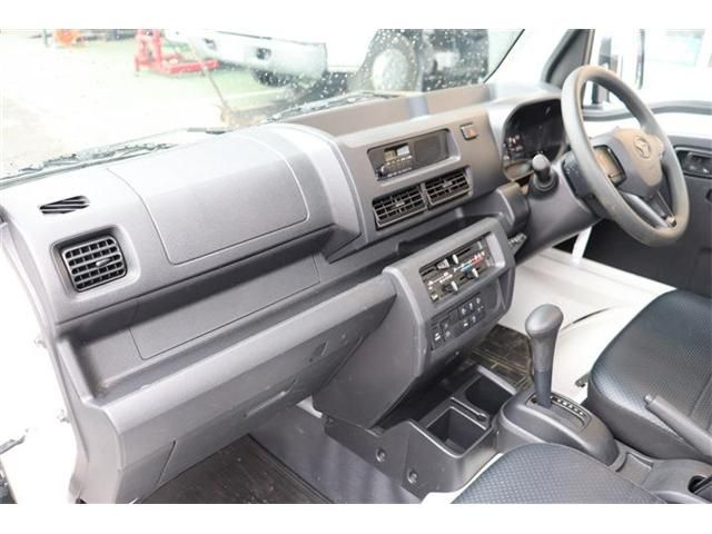 DAIHATSU HIJET TRUCK 4WD 2023 Image 31