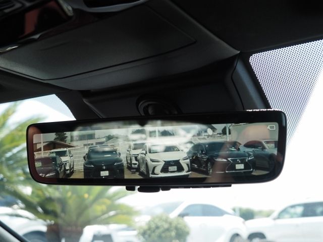 TOYOTA LEXUS NX350H 2023 Image 31