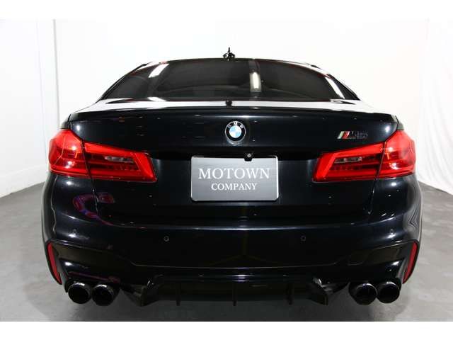 BMW 5SERIES SEDAN 2017 Image 31