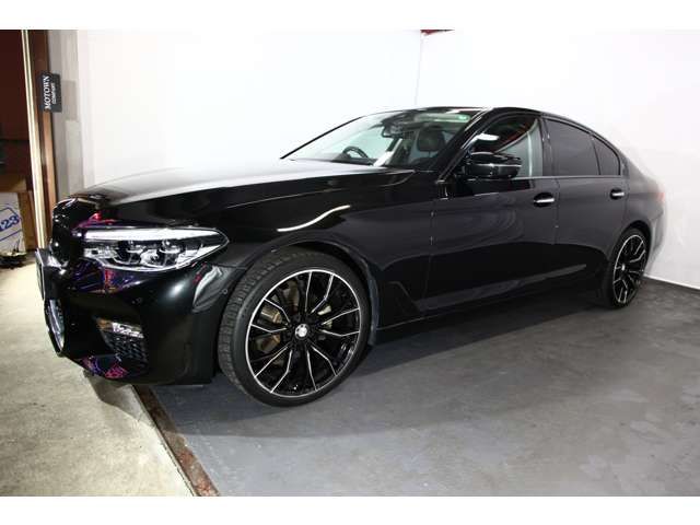 BMW 5SERIES SEDAN 2017 Image 31