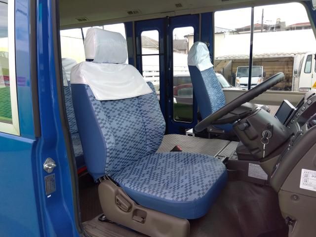 MITSUBISHI ROSA 2018 Image 31