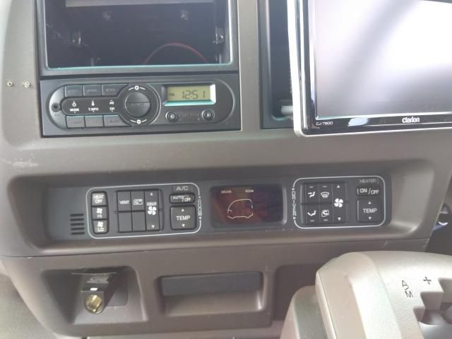 MITSUBISHI ROSA 2018 Image 31