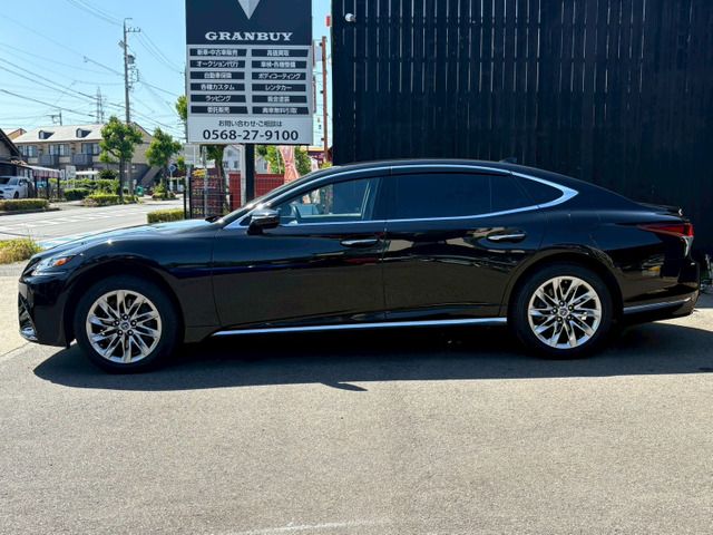 TOYOTA LEXUS LS500 2018 Image 31