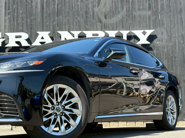 TOYOTA LEXUS LS500 2018 Image 31