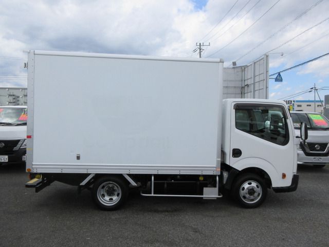 NISSAN ATLAS 2012 Image 31