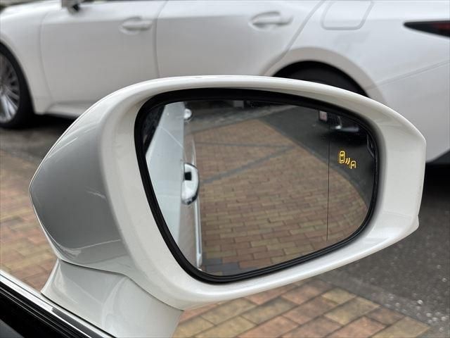 TOYOTA CROWN MAJESTA HYBRID 2016 Image 31