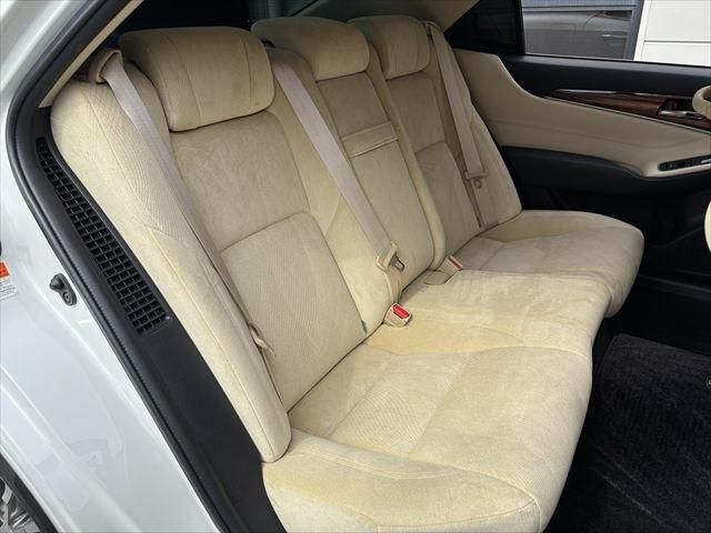 TOYOTA CROWN MAJESTA HYBRID 2016 Image 31