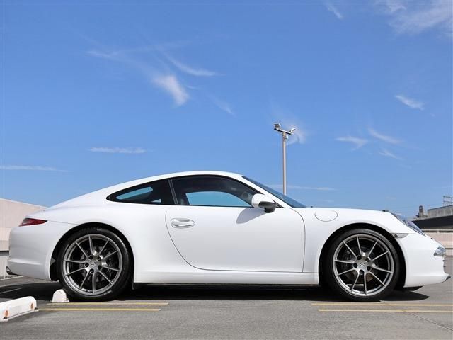 PORSCHE 911 2014 Image 31