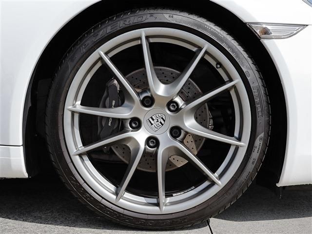 PORSCHE 911 2014 Image 31