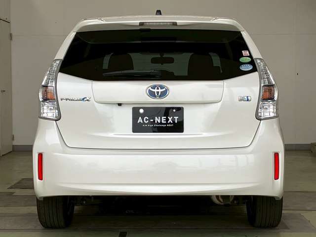 TOYOTA PRIUS ALPHA 2013 Image 31