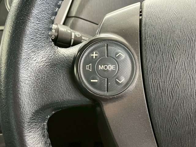 TOYOTA PRIUS ALPHA 2013 Image 31