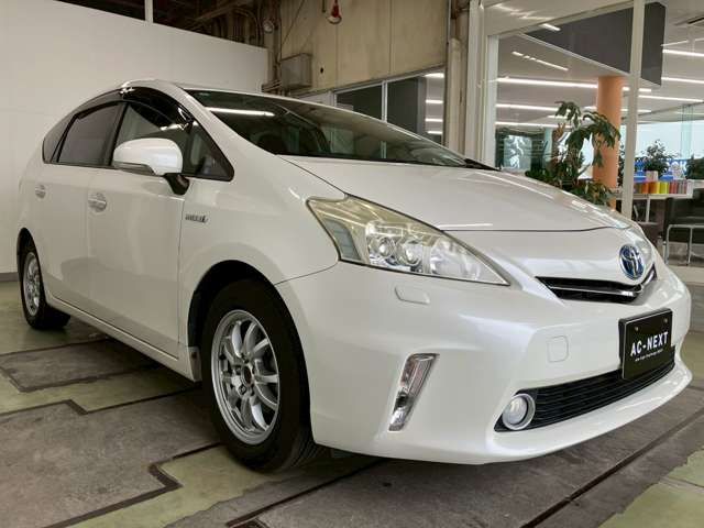 TOYOTA PRIUS ALPHA 2013 Image 31